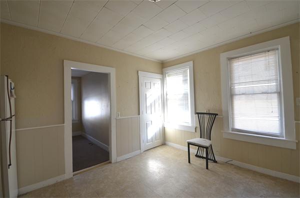 19 Whitcomb Street Webster, MA 01570 - Photo 5 of 30 Gallery Image 5