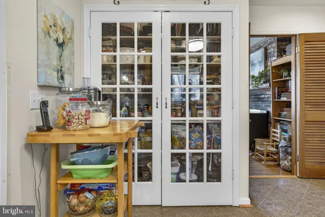 a view of a livingroom and dining room