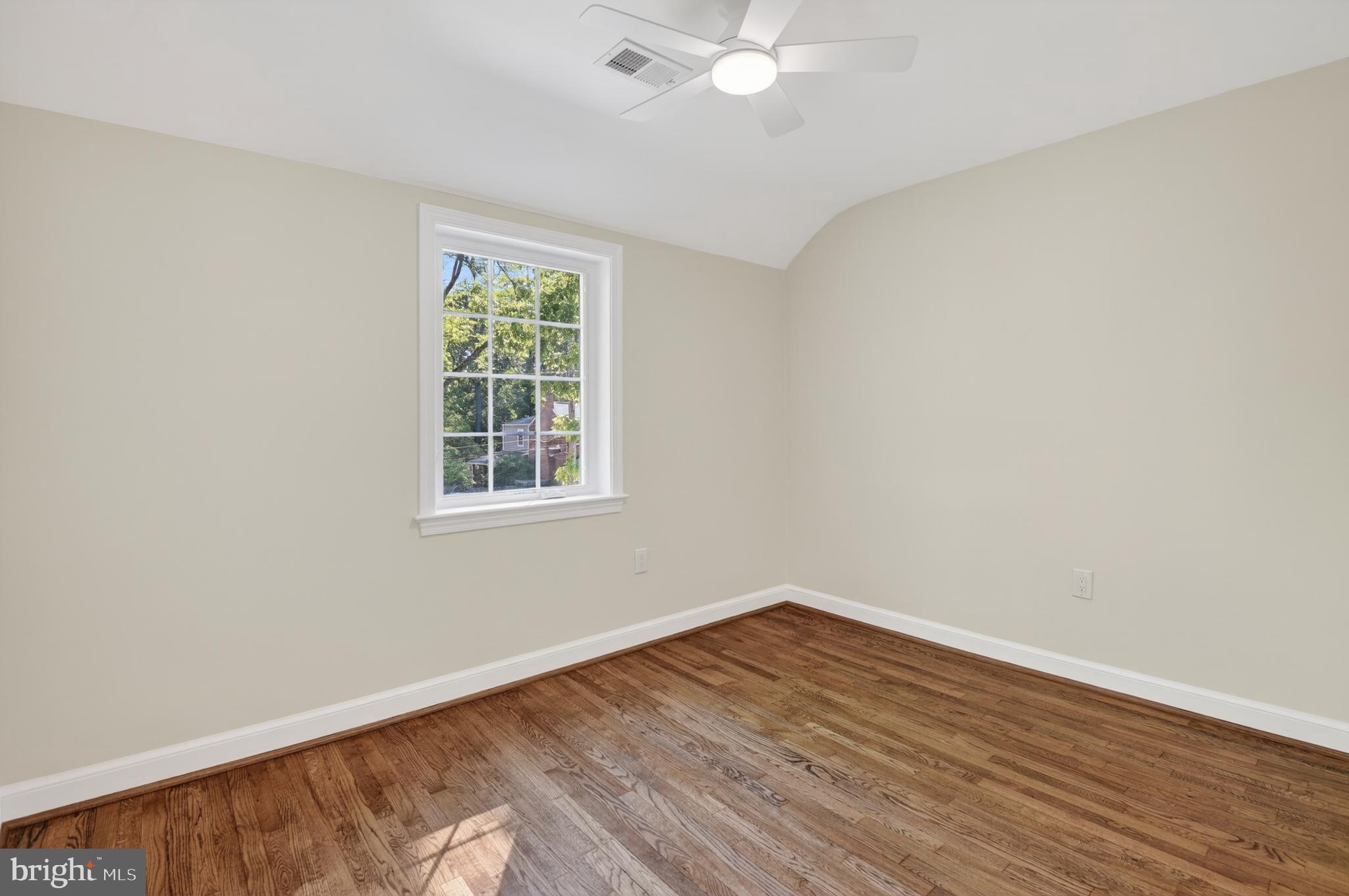 10104 Big Rock Road Silver Spring, MD 20901 - Photo 46 of 64