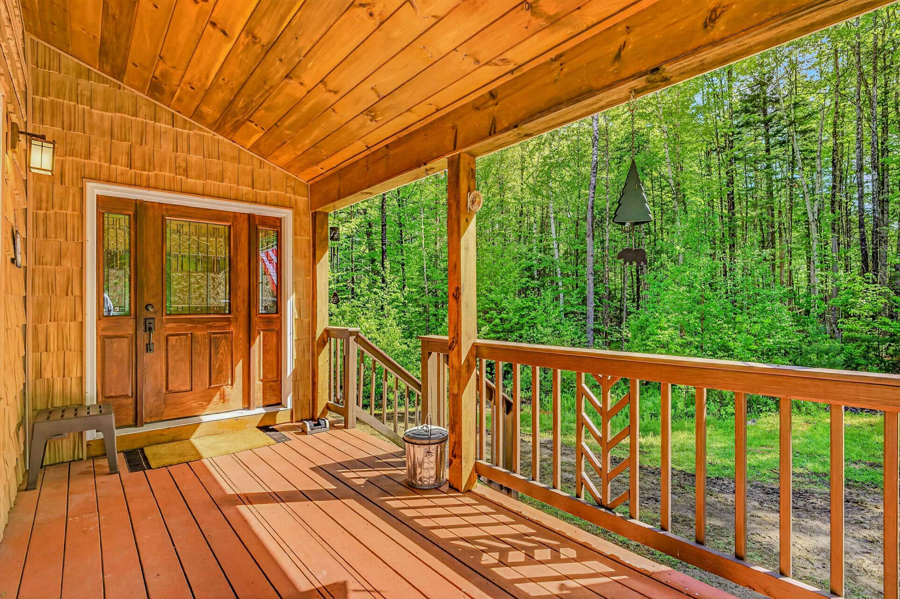 1560 Cherry Valley Road Bethlehem, NH 03574 - Photo 4 of 56