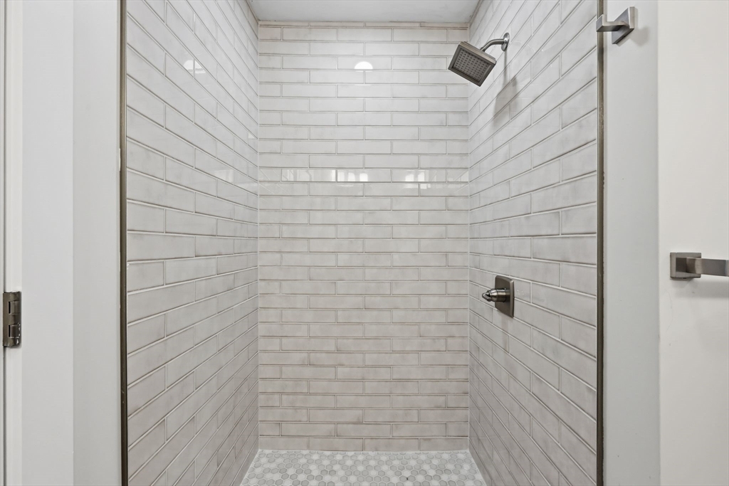 46 Horseshoe Circle Ware, MA 01082 - Photo 20 of 36 a bathroom with a shower