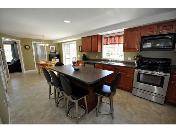 167 Stagecoach Road Barrington, NH 03825 - Photo 7 of 36