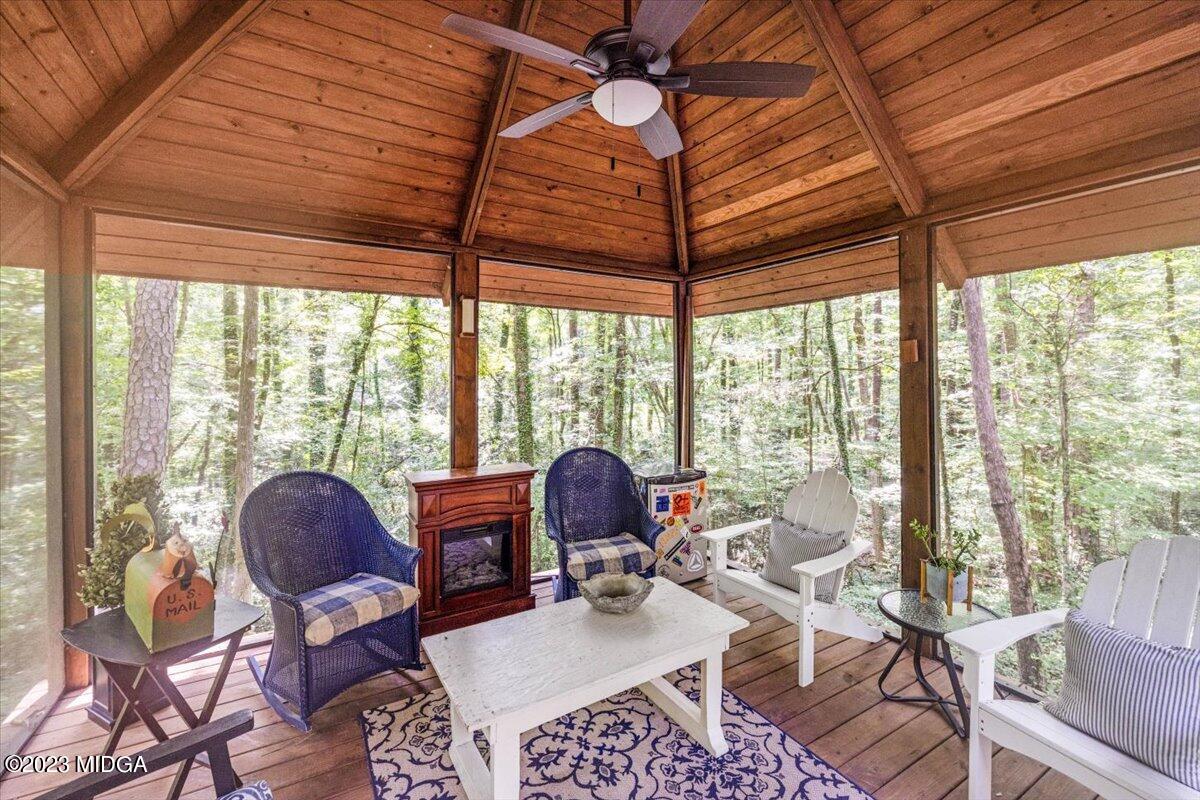 724 Forest Hill Road Macon, GA 31210 - Photo 38 of 46 a view of a livingroom with furniture and garden