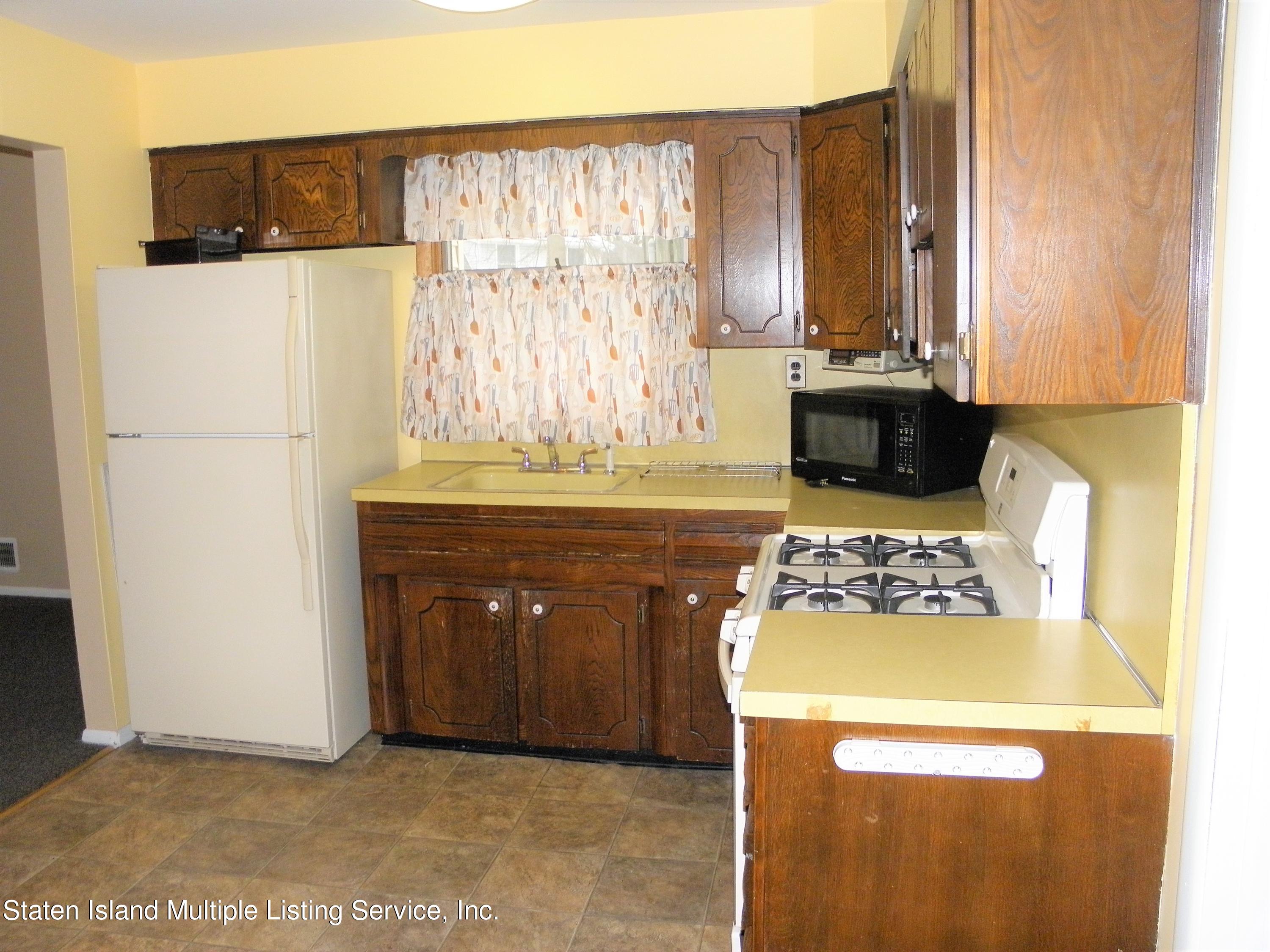 45 Ocean Road Staten Island, NY 10308 - Photo 11 of 15 P1010017