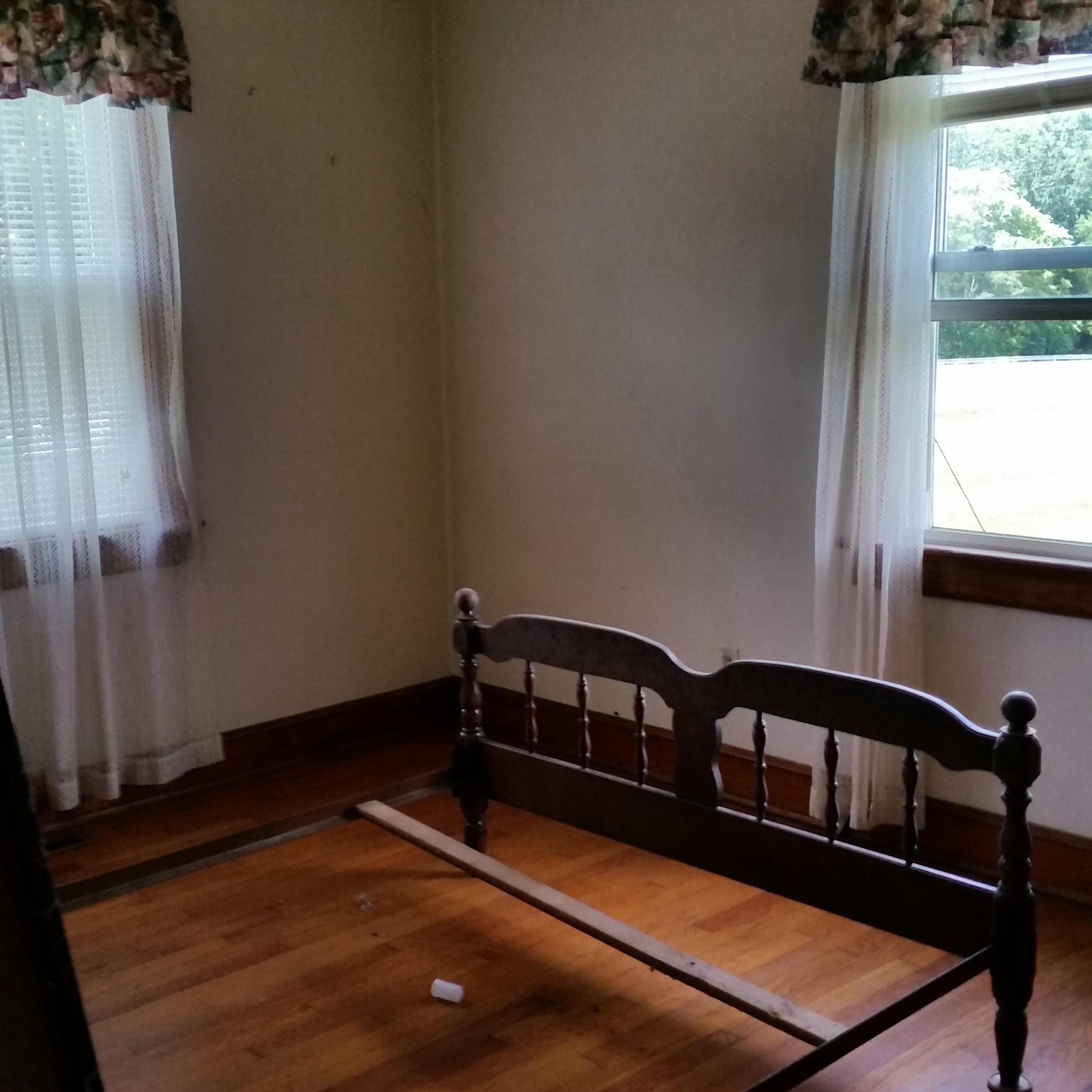 2620 Botetourt Road Fincastle, VA 24090 - Photo 8 of 14 20150809_145858