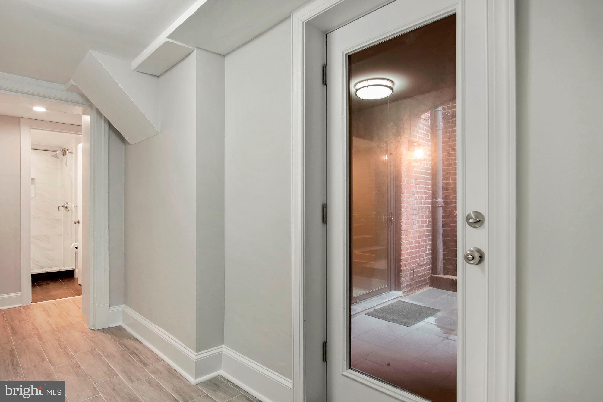 1616 S Street Northwest Washington, DC 20009 - Photo 22 of 32 Hallway