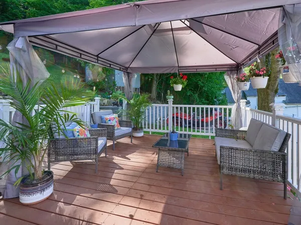 $329,900 | 53 Temple Street, Spencer, MA 01562