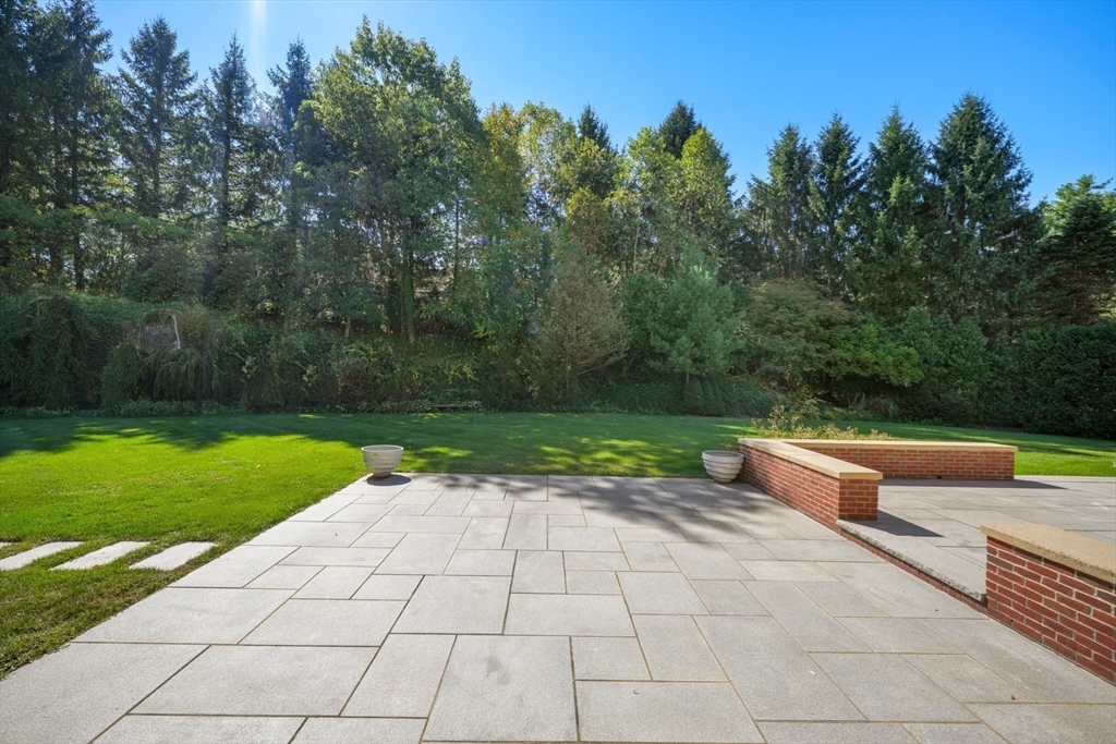 118 Woodland Road Brookline, MA 02467 - Photo 29 of 37 Gallery Image 29