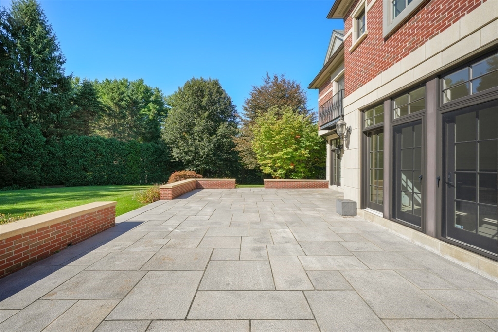 118 Woodland Road Brookline, MA 02467 - Photo 30 of 37 Gallery Image 30