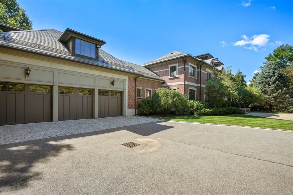 118 Woodland Road Brookline, MA 02467 - Photo 33 of 37 Gallery Image 33