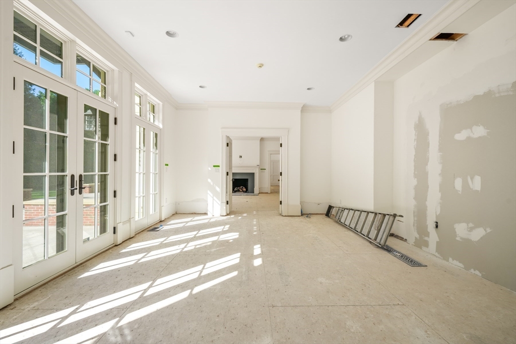 118 Woodland Road Brookline, MA 02467 - Photo 10 of 37 Gallery Image 10