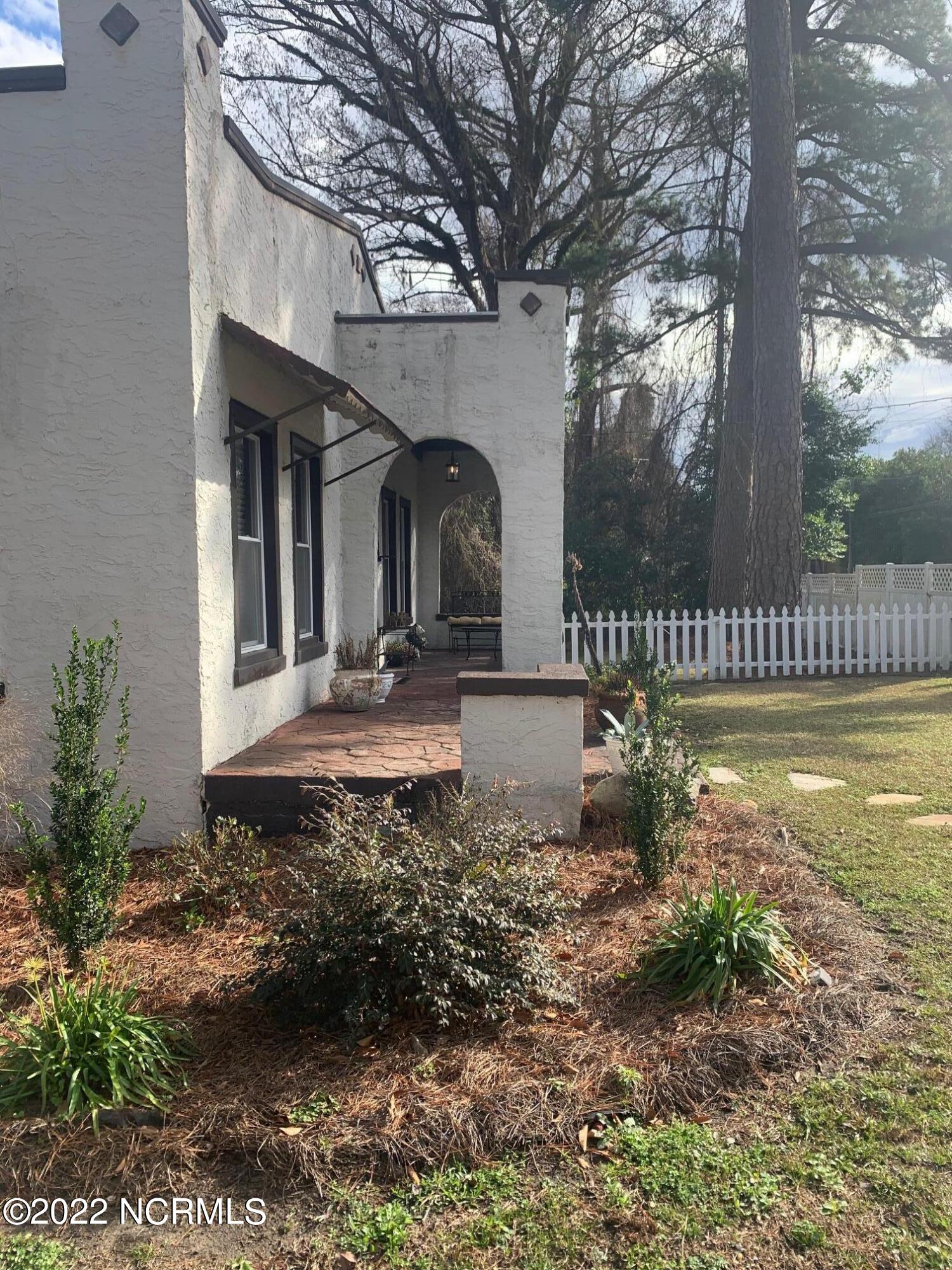 220 River Road Washington, NC 27889 - Photo 2 of 39 IMG_9310