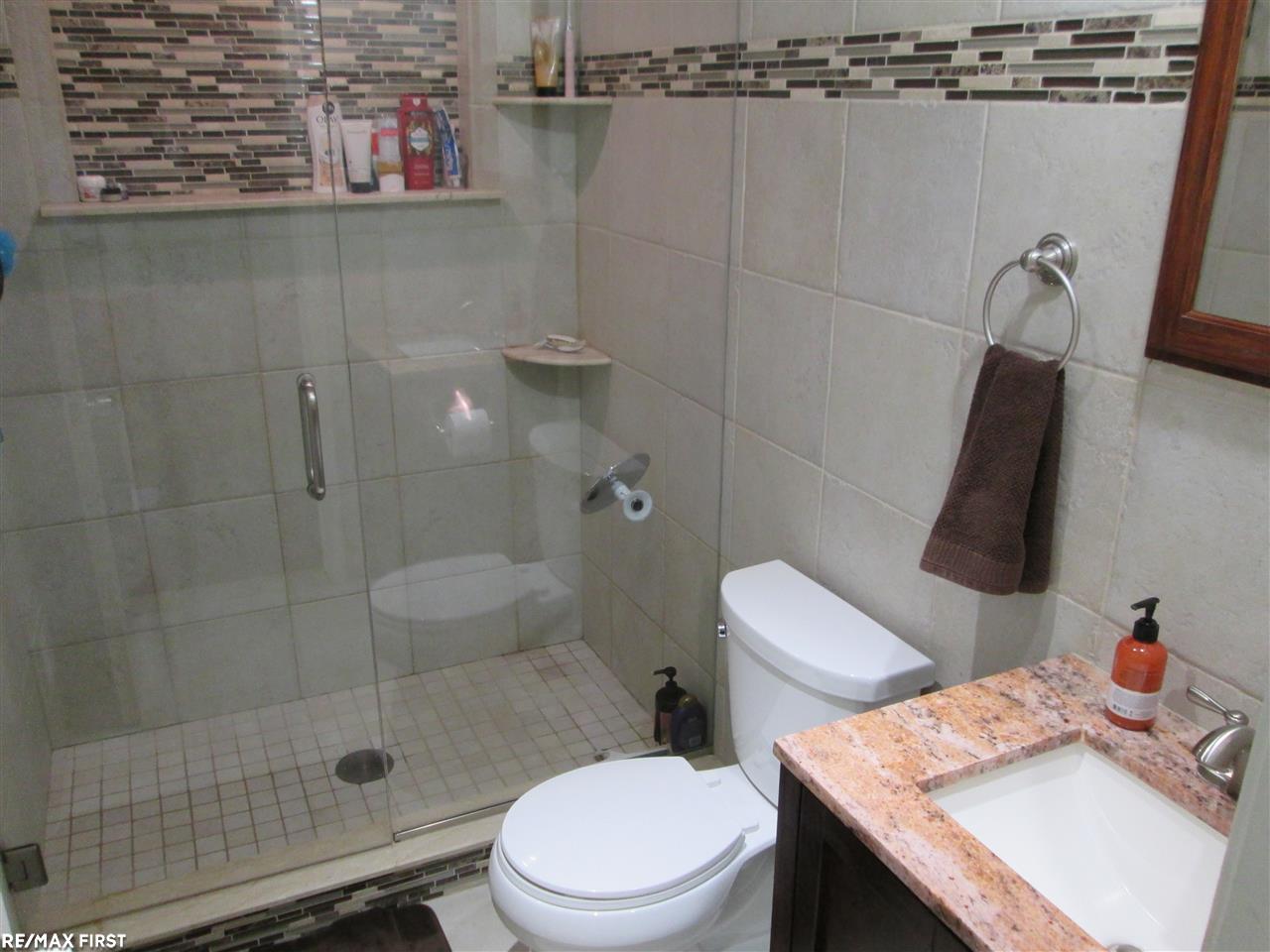 17802 Rainbow Road Fraser, MI 48026 - Photo 9 of 26 50014385-8.JPG
