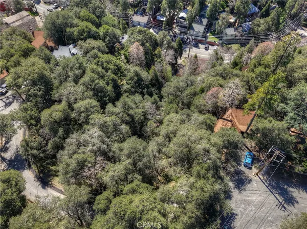 a view of backyard with green space