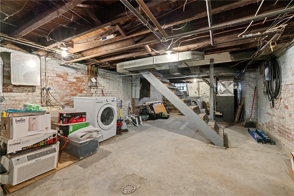 1630 Poplar Avenue Braddock, PA 15104 - Photo 21 of 25 a view of garage