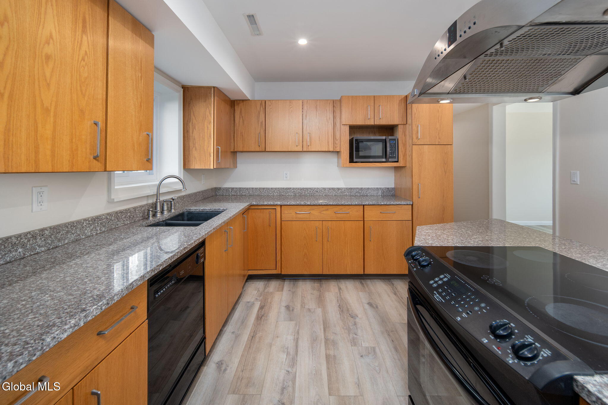 1412 Rocco Drive Guilderland, NY 12303 - Photo 15 of 71 18-1412RoccoDr_18