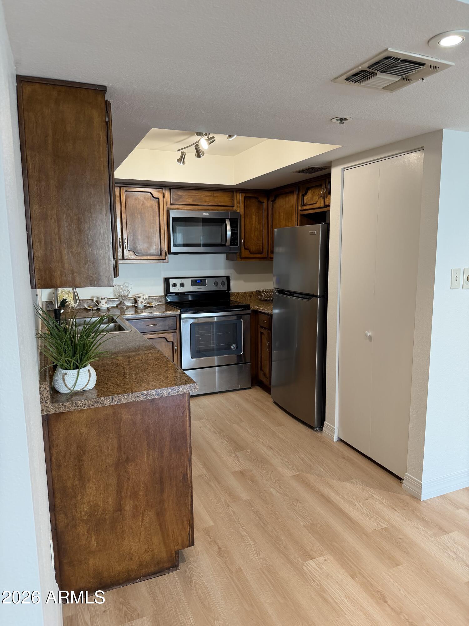 7950 East Camelback Road, Unit 212 Scottsdale, AZ 85251 - Photo 8 of 39 IMG_9039