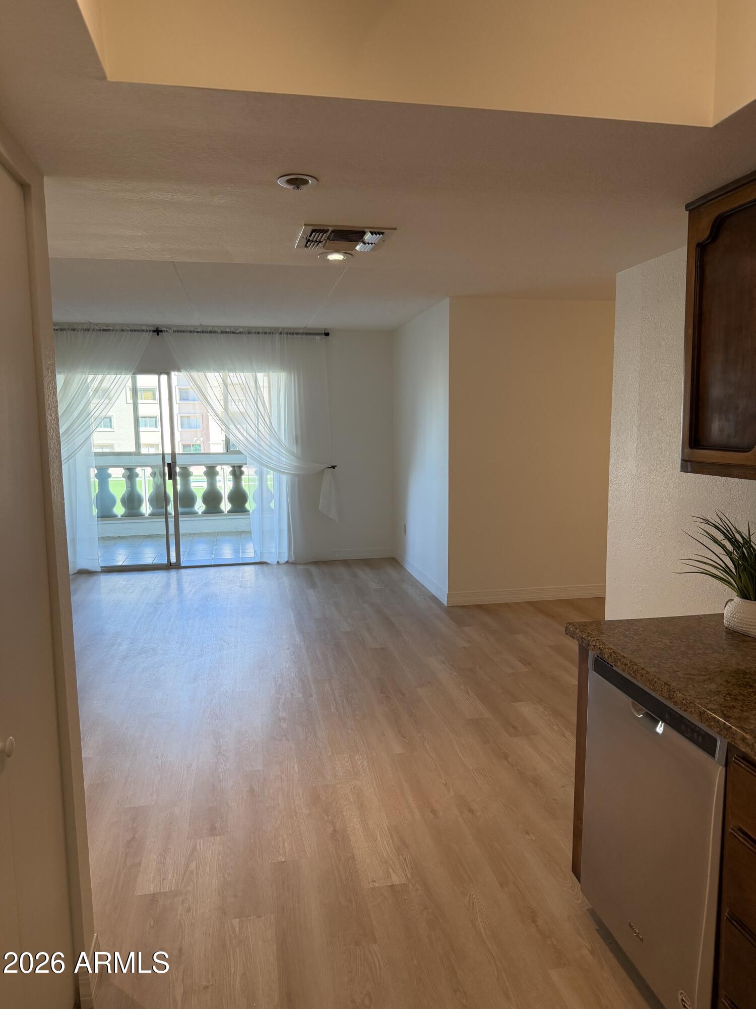 7950 East Camelback Road, Unit 212 Scottsdale, AZ 85251 - Photo 10 of 39 IMG_9041