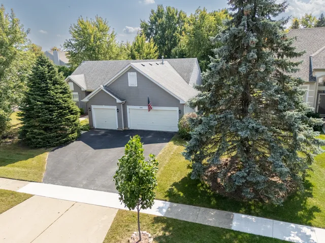 $442,000 | 1681 Highmeadow Lane, Algonquin, IL 60102