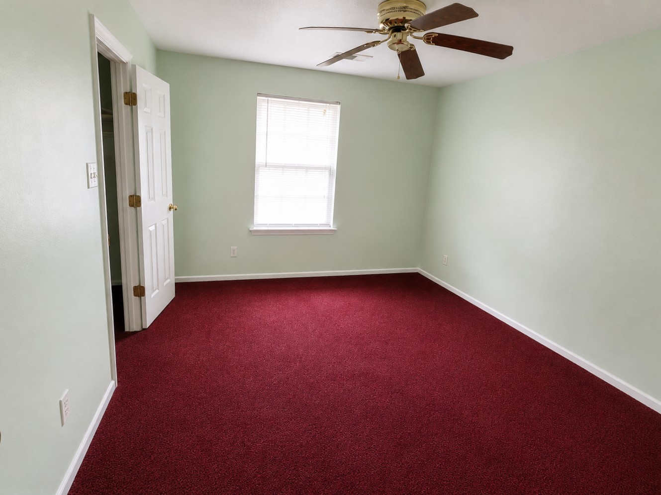 1801 Coe Road Pinehurst, TX 77362 - Photo 14 of 16