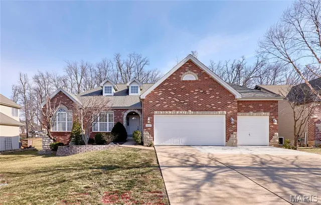$489,900 | 608 Geiser Brook Court, Lake St. Louis, MO 63367