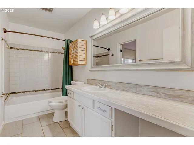 $550,000 | 17741 Southeast Marie Street, Portland, OR 97236