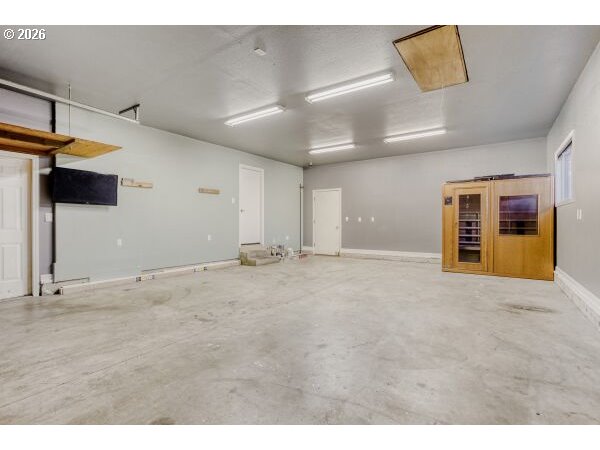 17741 Southeast Marie Street Portland, OR 97236 - Photo 23 of 37