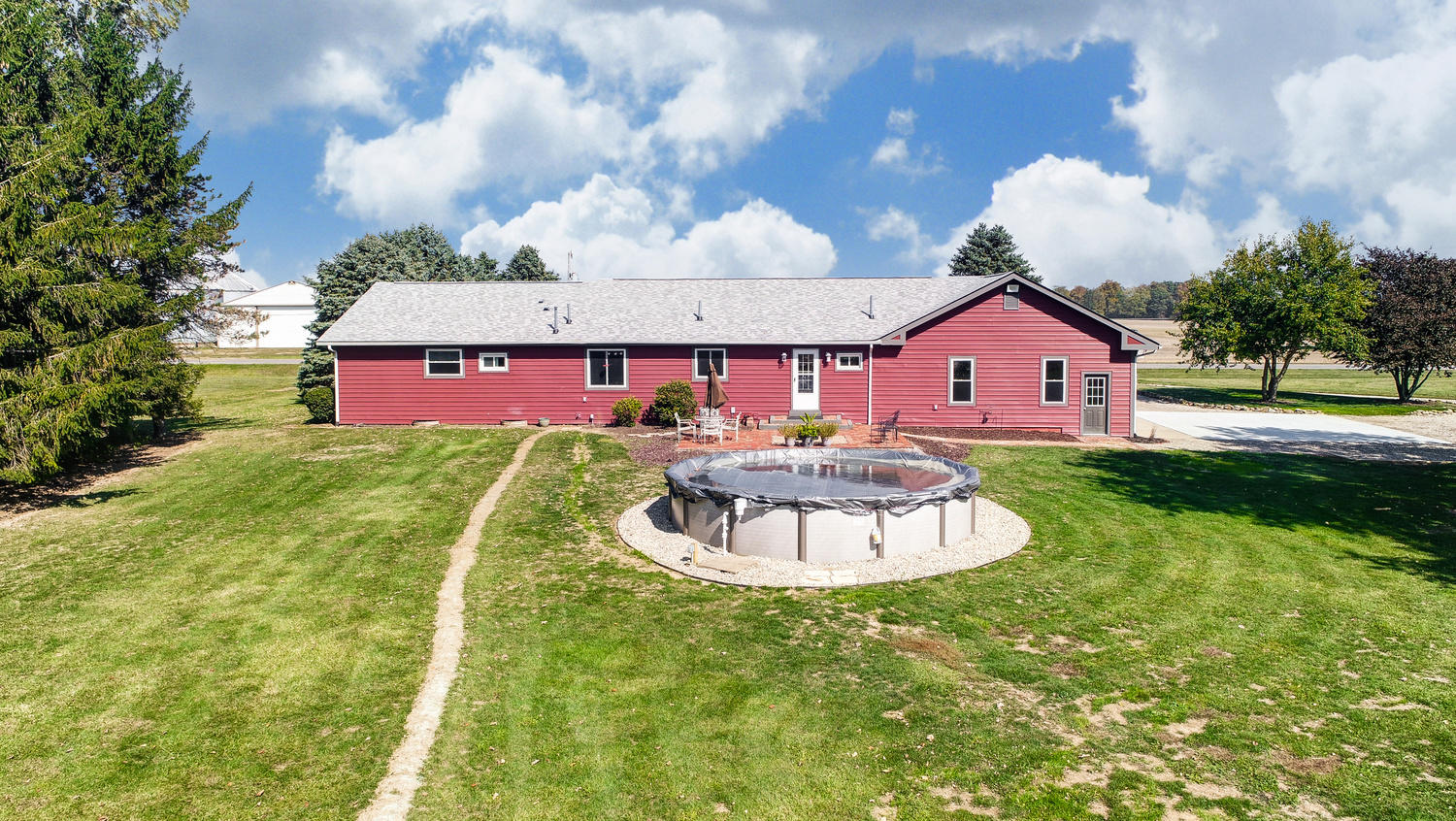 7501 Lucas Road Plain City, OH 43064 - Photo 4 of 39