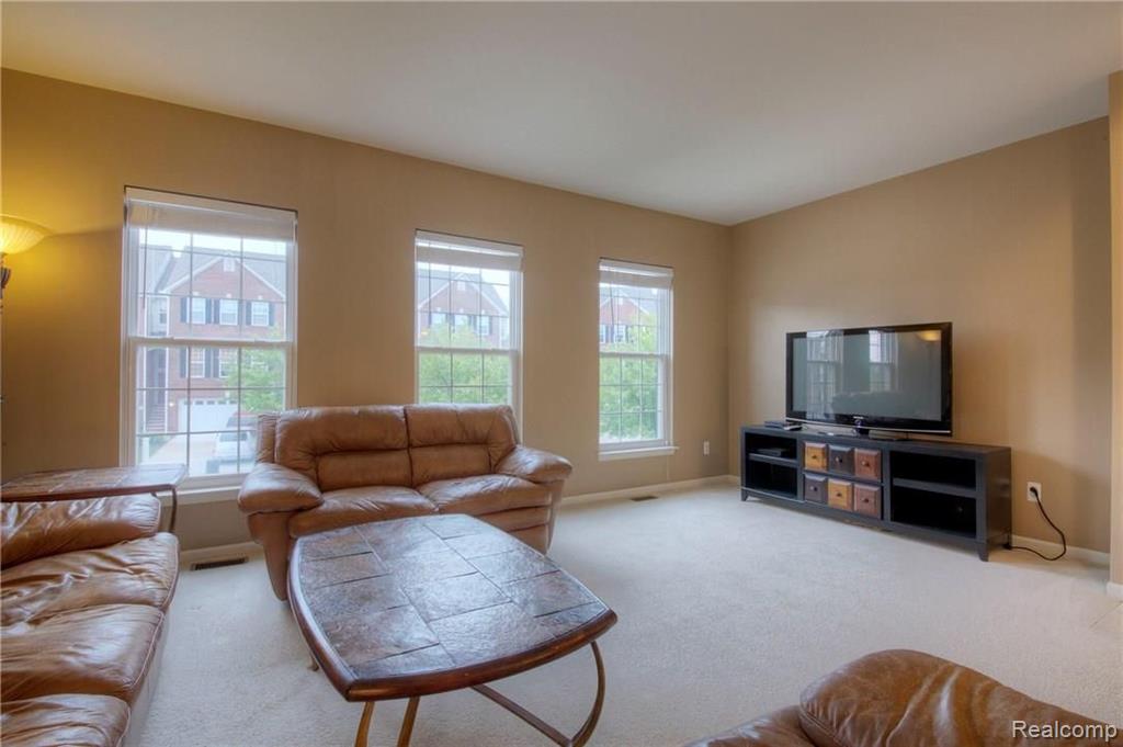 448 Cherry Orchard Road Canton, MI 48188 - Photo 5 of 34