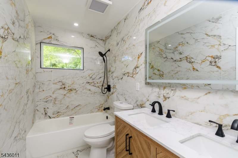 104 Marmora Road Parsippany, NJ 07054 - Photo 30 of 38