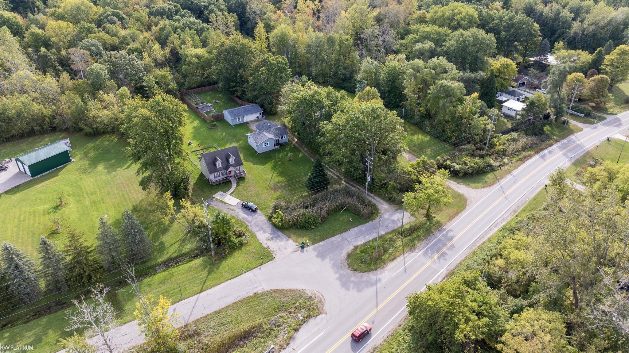 2194 Michigan Road Port Huron, MI 48060 - Photo 39 of 41 50156632-5354a8f0-8e05-4648-89a2-c6fb6c9cc73e.JPG