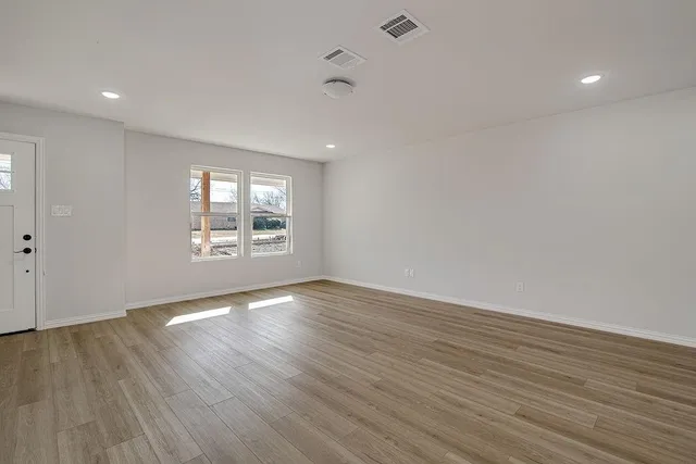 $509,000 | 333 North Field Street, Burleson, TX 76028