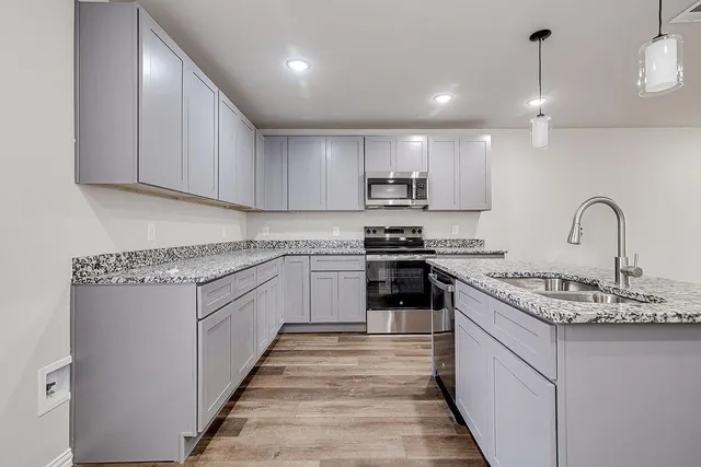 $509,000 | 333 North Field Street, Burleson, TX 76028