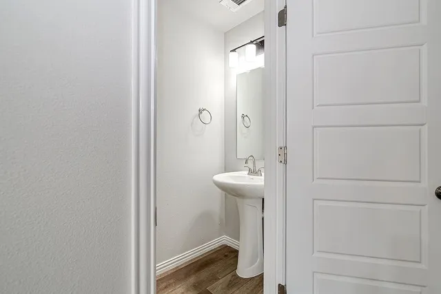 $509,000 | 333 North Field Street, Burleson, TX 76028