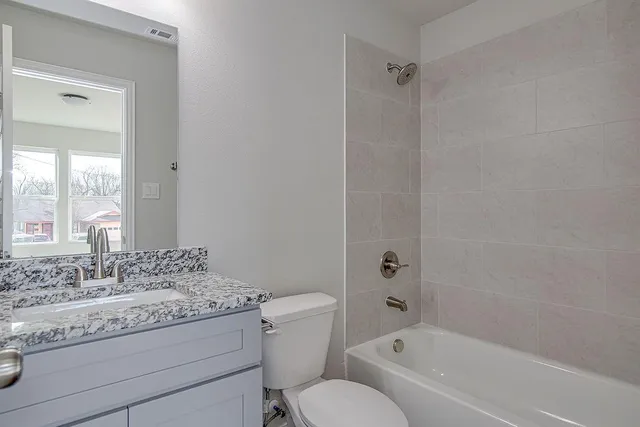 $509,000 | 333 North Field Street, Burleson, TX 76028