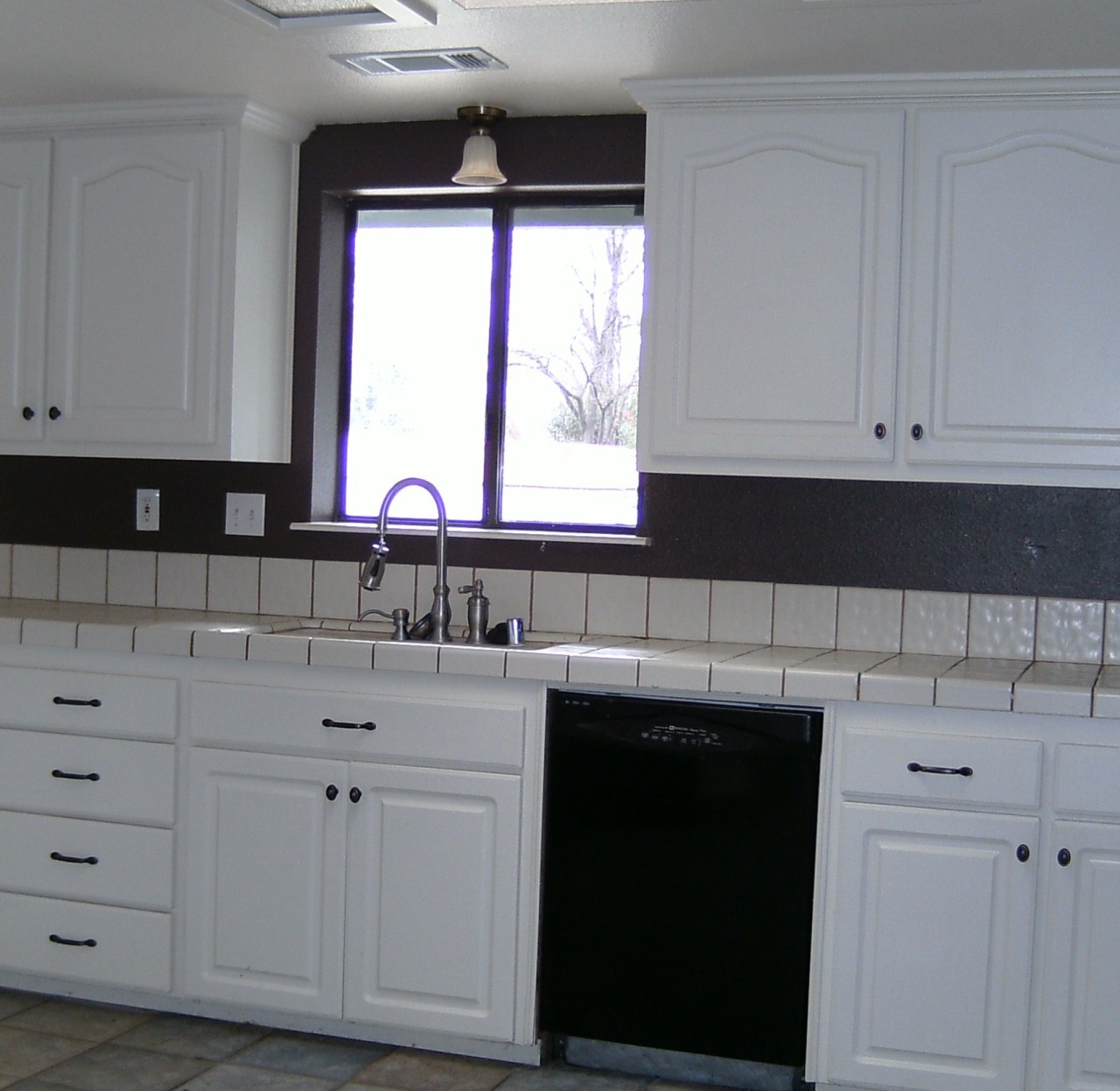 5071 Bidwell Road Redding, CA 96001 - Photo 3 of 15 Kitchen 2