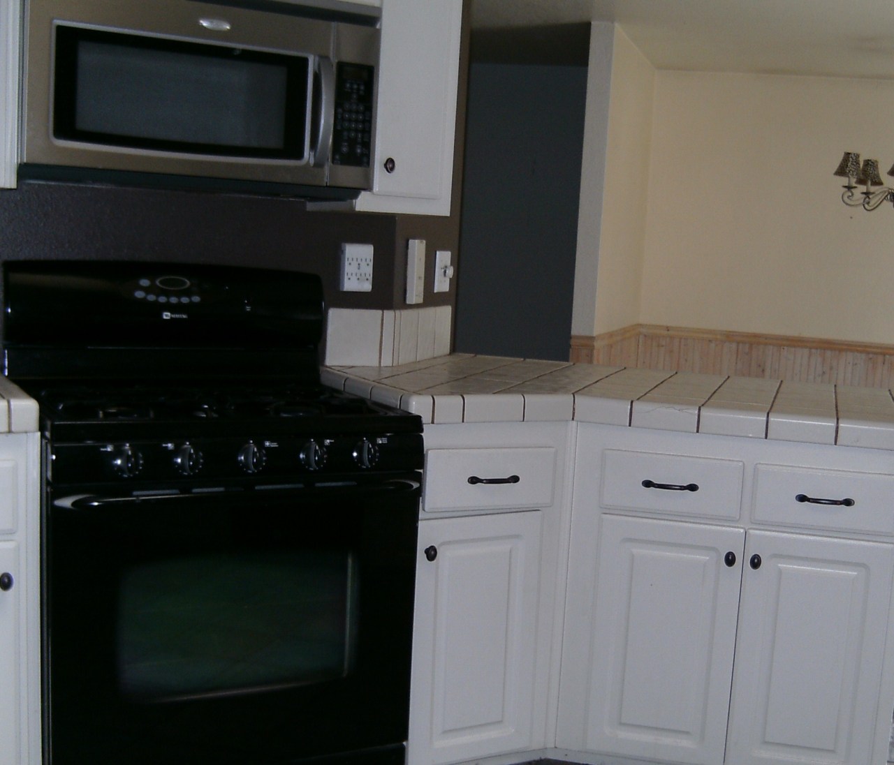 5071 Bidwell Road Redding, CA 96001 - Photo 4 of 15 Kitchen 3