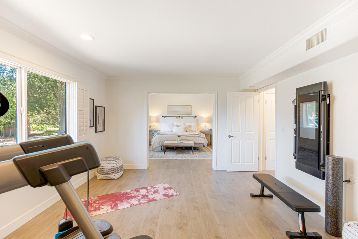 410 Church Road, Unit 43 Ojai, CA 93023 - Photo 12 of 34 12 - Primary Suite w_gym
