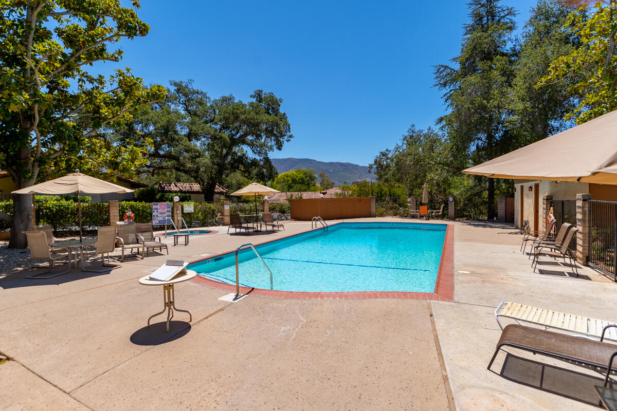 410 Church Road, Unit 43 Ojai, CA 93023 - Photo 29 of 34 28 - common area pool