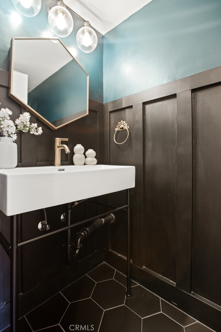 230 Bethany Road, Unit 124 Burbank, CA 91504 - Photo 14 of 43