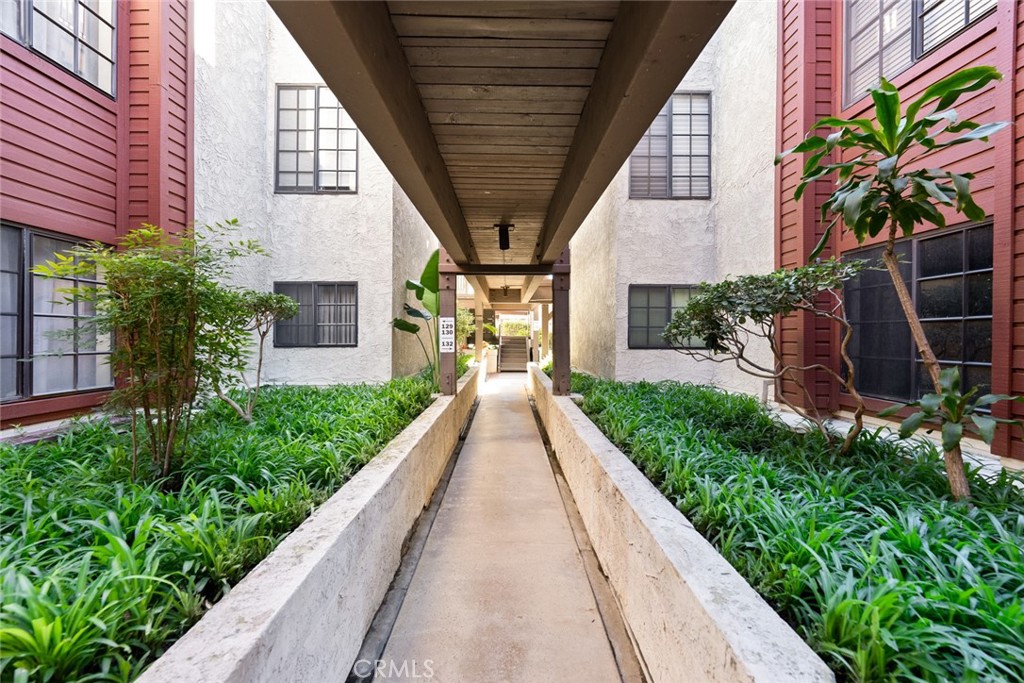 230 Bethany Road, Unit 124 Burbank, CA 91504 - Photo 22 of 43