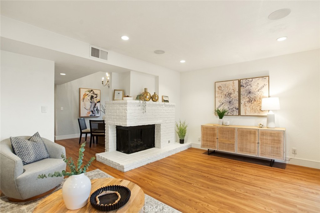 230 Bethany Road, Unit 124 Burbank, CA 91504 - Photo 24 of 43