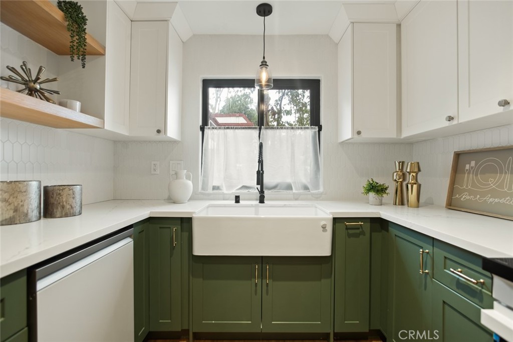 230 Bethany Road, Unit 124 Burbank, CA 91504 - Photo 28 of 43