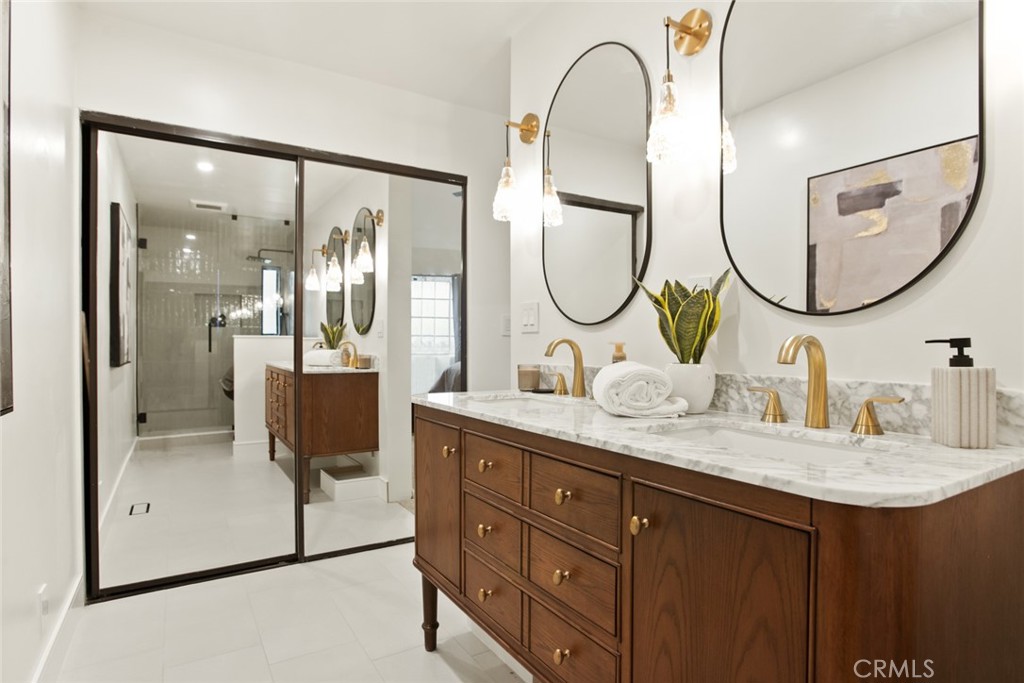 230 Bethany Road, Unit 124 Burbank, CA 91504 - Photo 34 of 43