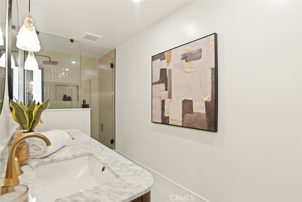 230 Bethany Road, Unit 124 Burbank, CA 91504 - Photo 35 of 43