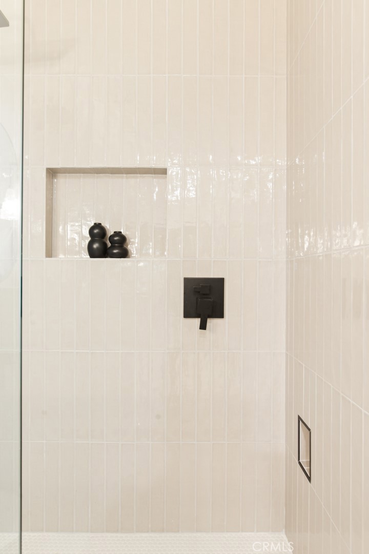 230 Bethany Road, Unit 124 Burbank, CA 91504 - Photo 5 of 43