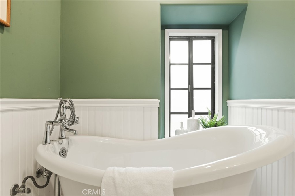 230 Bethany Road, Unit 124 Burbank, CA 91504 - Photo 8 of 43