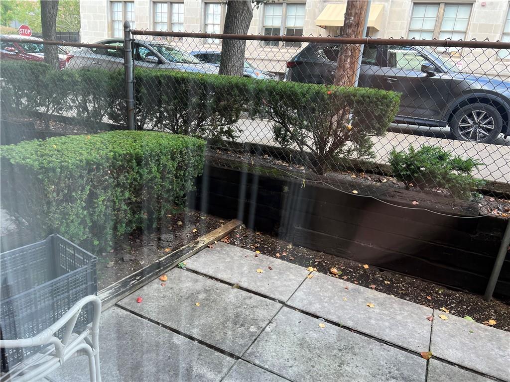 3256 Kennett Square Pittsburgh, PA 15213 - Photo 7 of 15 a backyard of a house with lots of green space