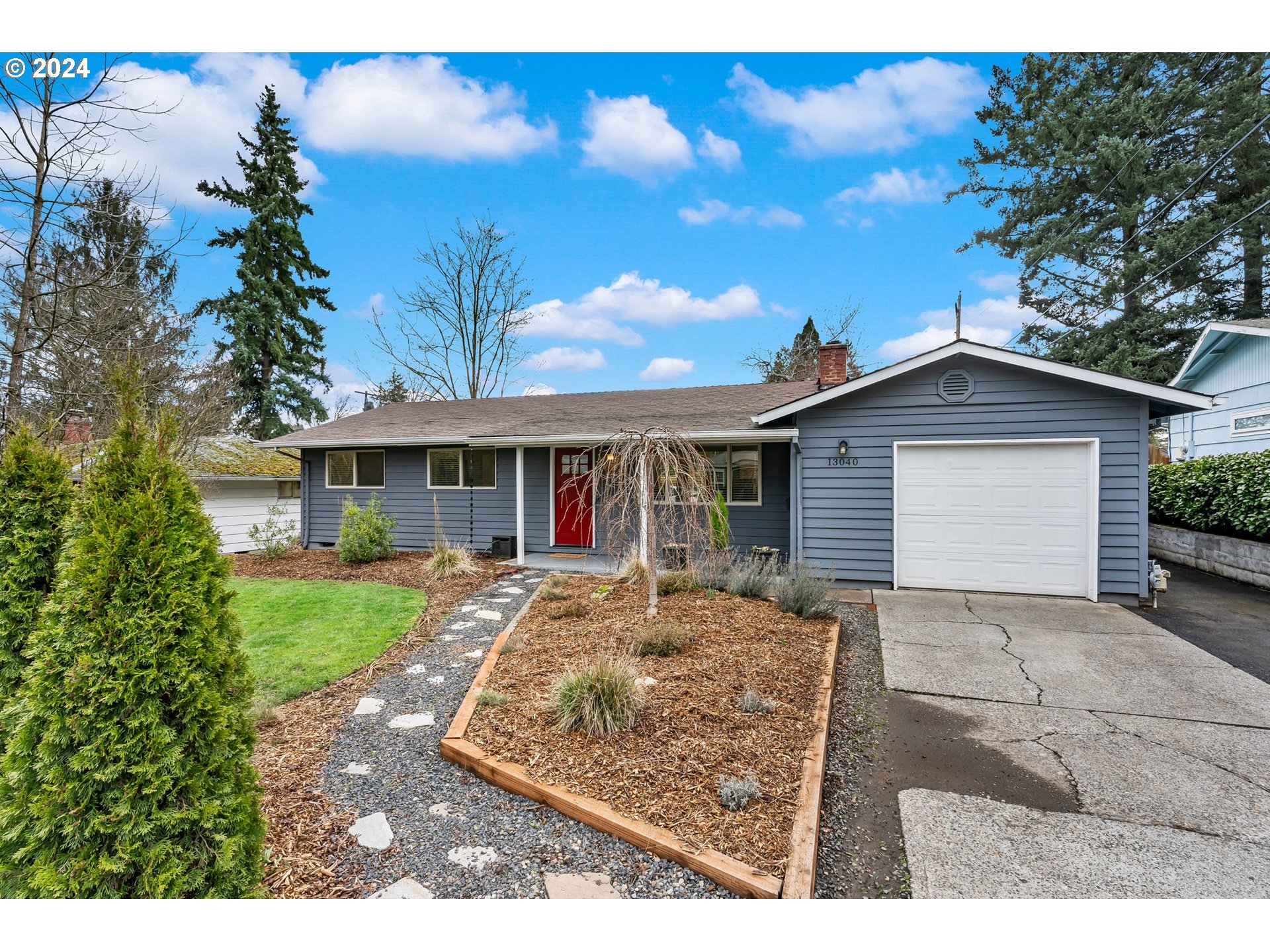 13040 Southwest Walker Road Beaverton, OR 97005 - Photo 2 of 37 Exterior