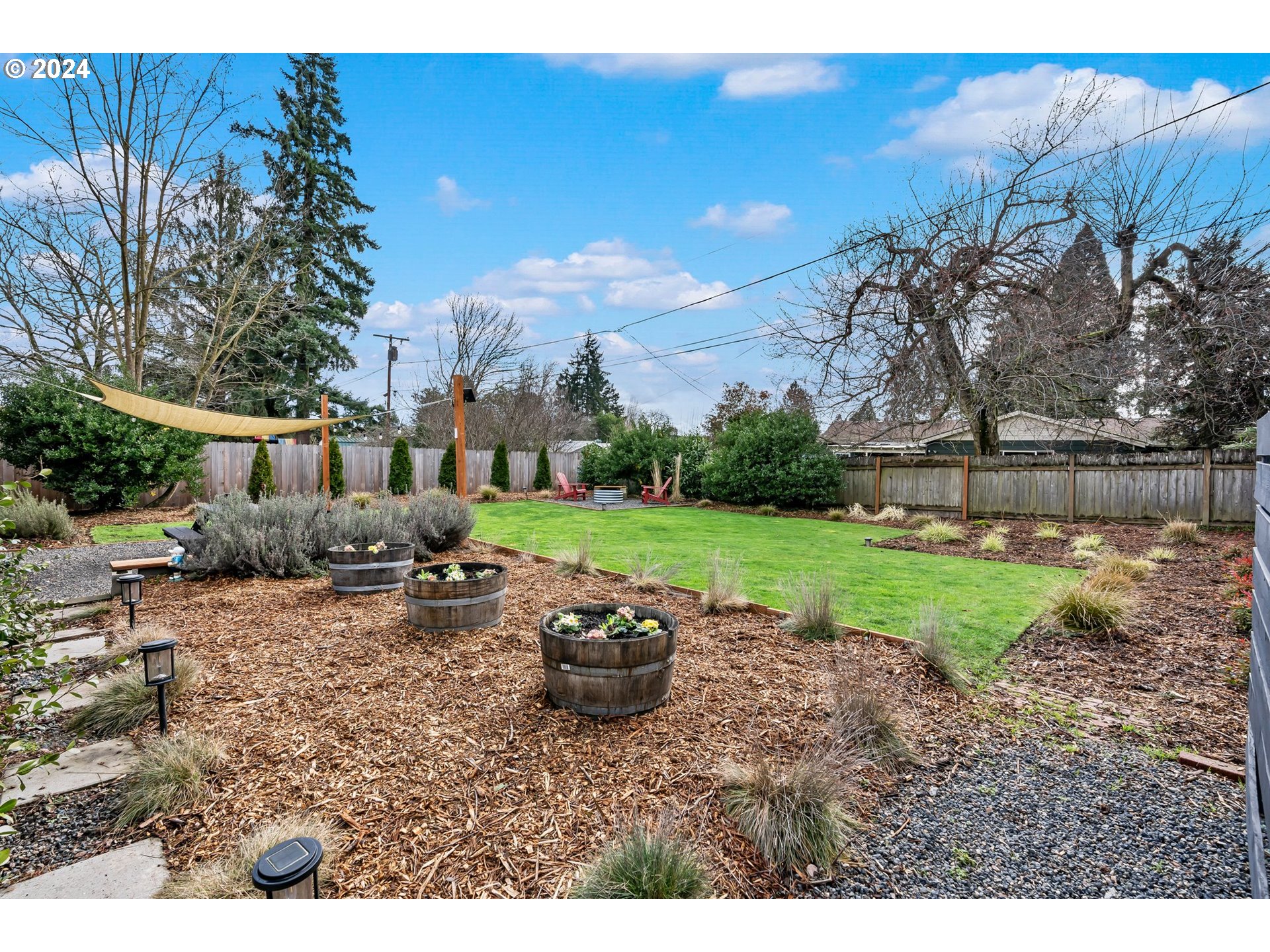 13040 Southwest Walker Road Beaverton, OR 97005 - Photo 25 of 37 Yard